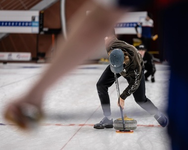 Curlingem nabitý víkend.